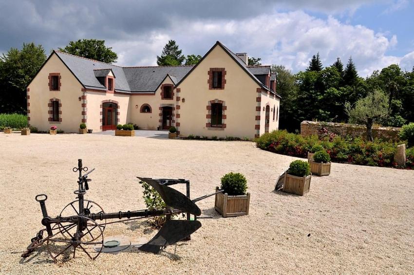 Manoir De Kerangosquer 3*